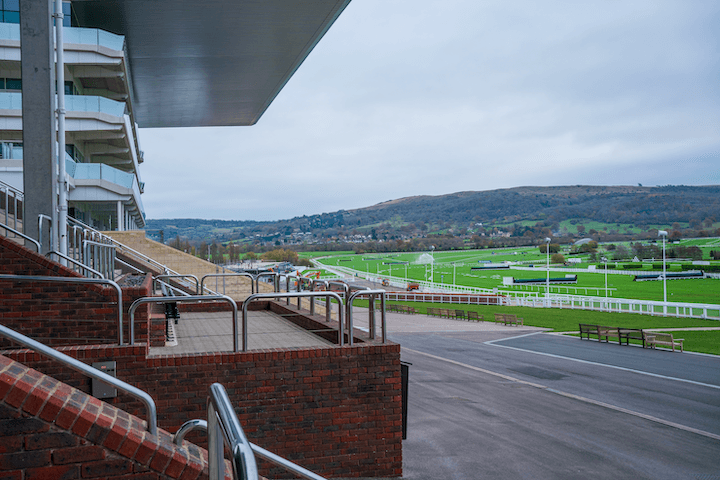 Best UK Bookmakers For Cheltenham Day 2